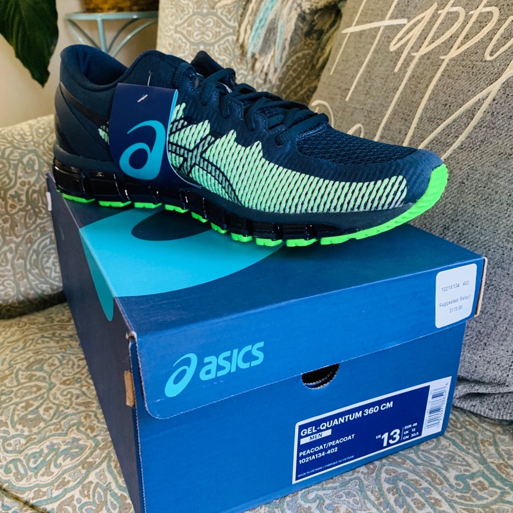 Men’s Gel ASICS tennis shoes NWT